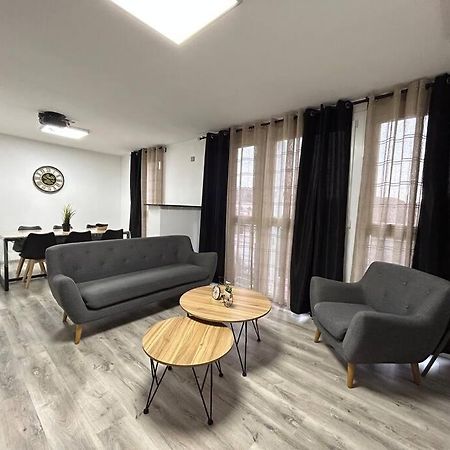 Ferienwohnung T4 Jolie Vue Avec Jaccuzzi Vitrolles  Exterior foto