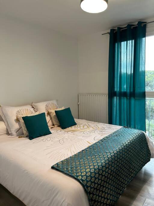 Ferienwohnung T4 Jolie Vue Avec Jaccuzzi Vitrolles  Exterior foto